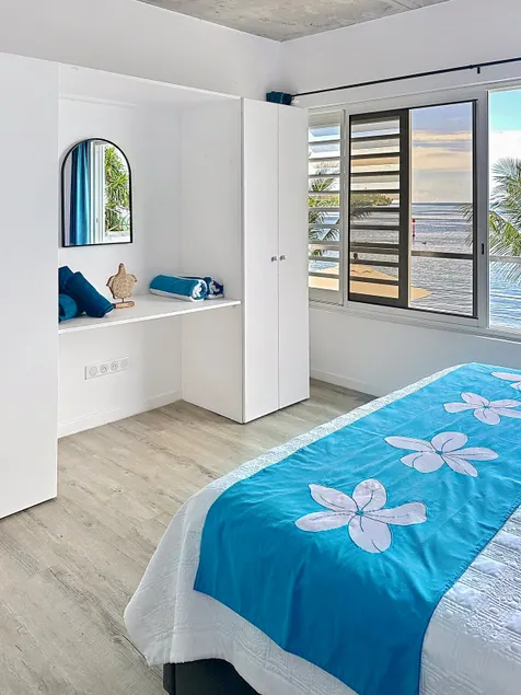 Pension Irivai, Uo Uo 3 bedroom sea view apartment - Image 1