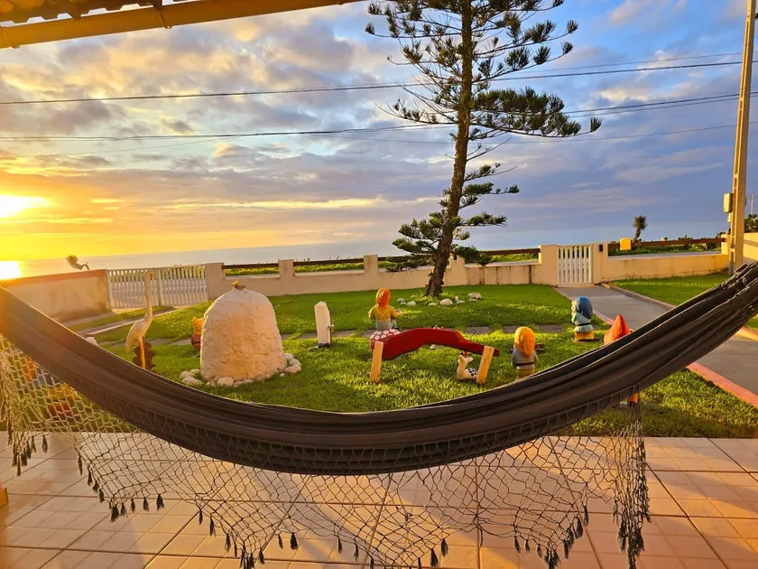 Children's Paradise: Feet in the Sand & Amazing View - Image 1