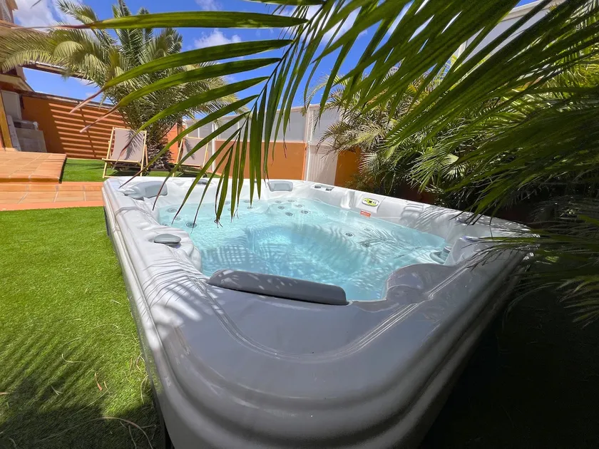 Playa Blanca Dreams with Jacuzzi - Image 1