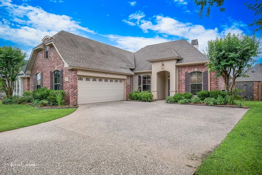 Quiet & Charming 4/3 in Twelve Oaks - Image 1
