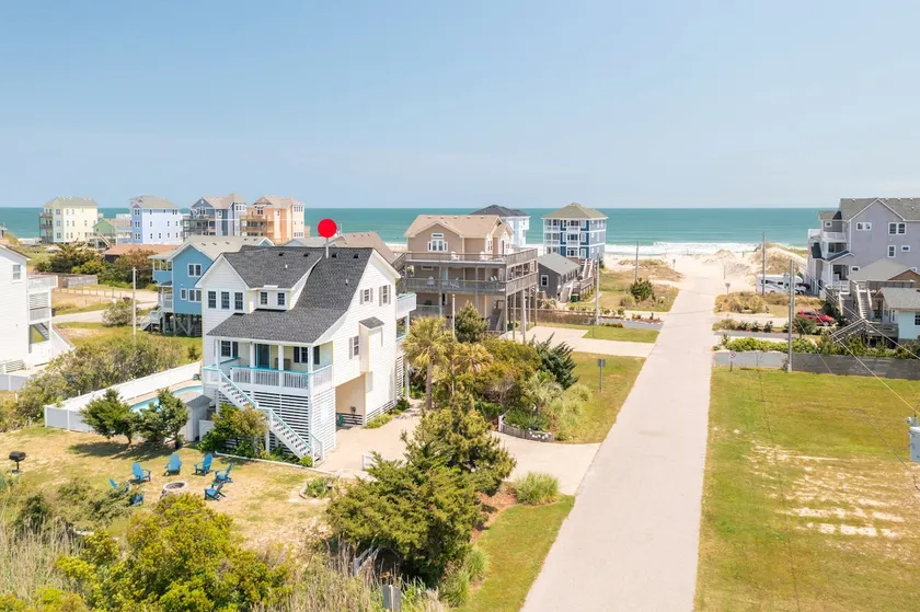 *Renovated* Seaside: 5BR Escape near Rodanthe Pier - Image 1