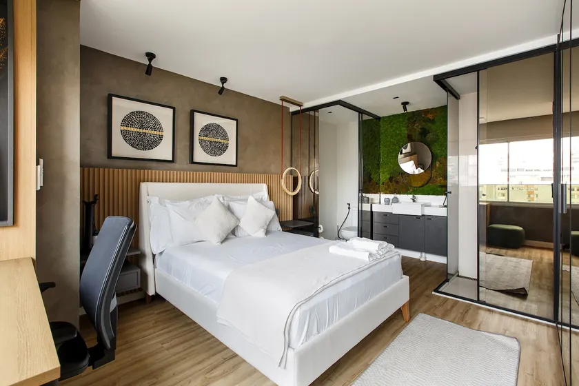 Manhattan Square - air conditioning, luxury and comfort - Image 1