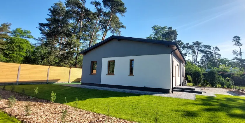 Kolumna House guest house - Image 1