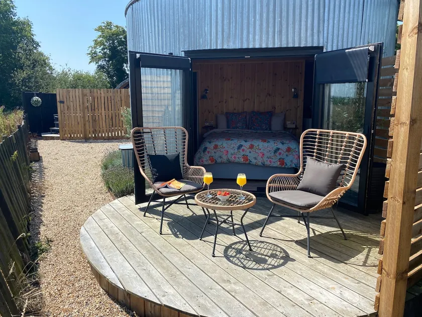 1 bed Silo-Gym & Jacuzzi, RELAX, enjoy! - Image 1