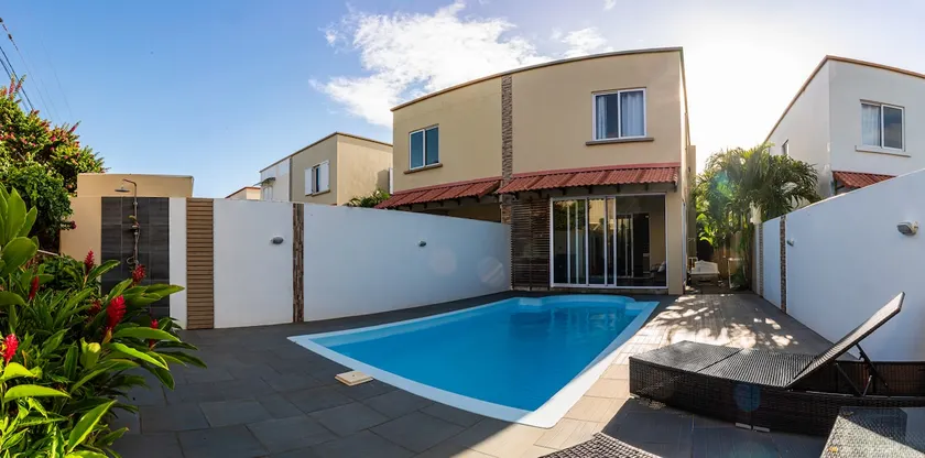 Villa Pearl with Private Pool 5 min to beach - Image 1