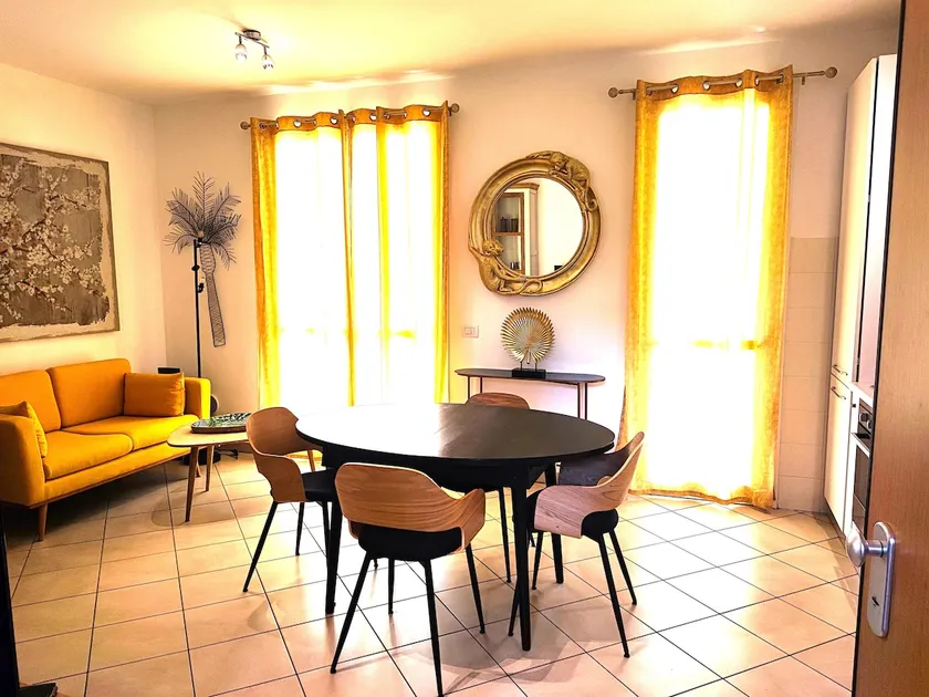 Il Melograno Apartment (Centro Storico Prato) - Image 1