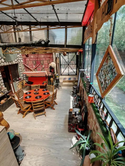 Authentic Stay with Fireplace & Vinyl Vibes - Image 1