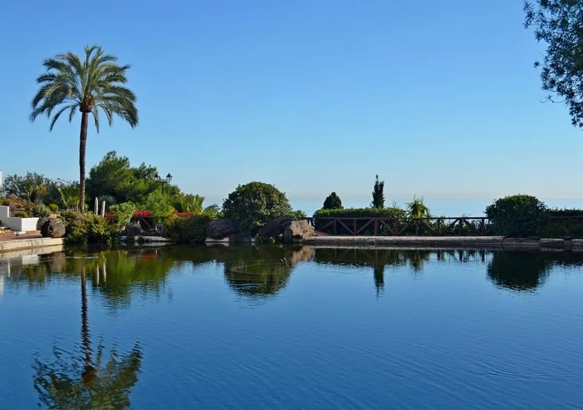 Stunning Duplex in Capistrano Playa, Nerja - Image 1