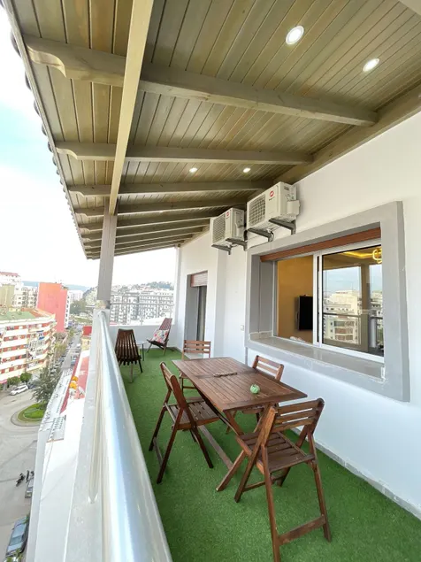 Central location, sunny terrace, and private access - Image 1