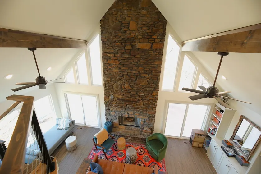 Kessler Mountain Swim Lodge - Image 1