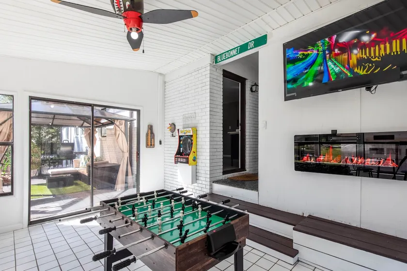 Cozy 3bdrm/2ba with GAME ROOM - Image 1