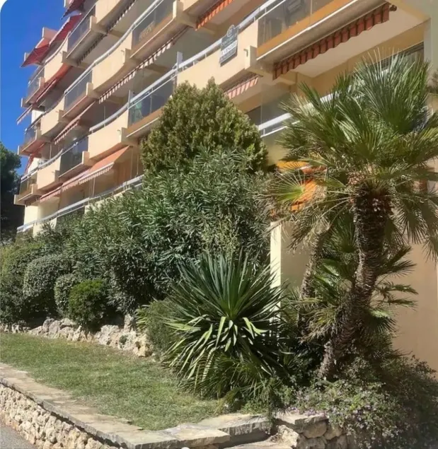 cozy studio with parking and cellar 150 m from the beach - Image 1