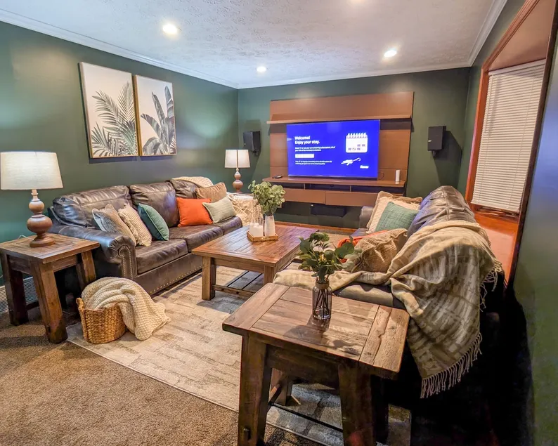 King Bed + Bunks | EV Charger | Garage | Ranch - Image 1