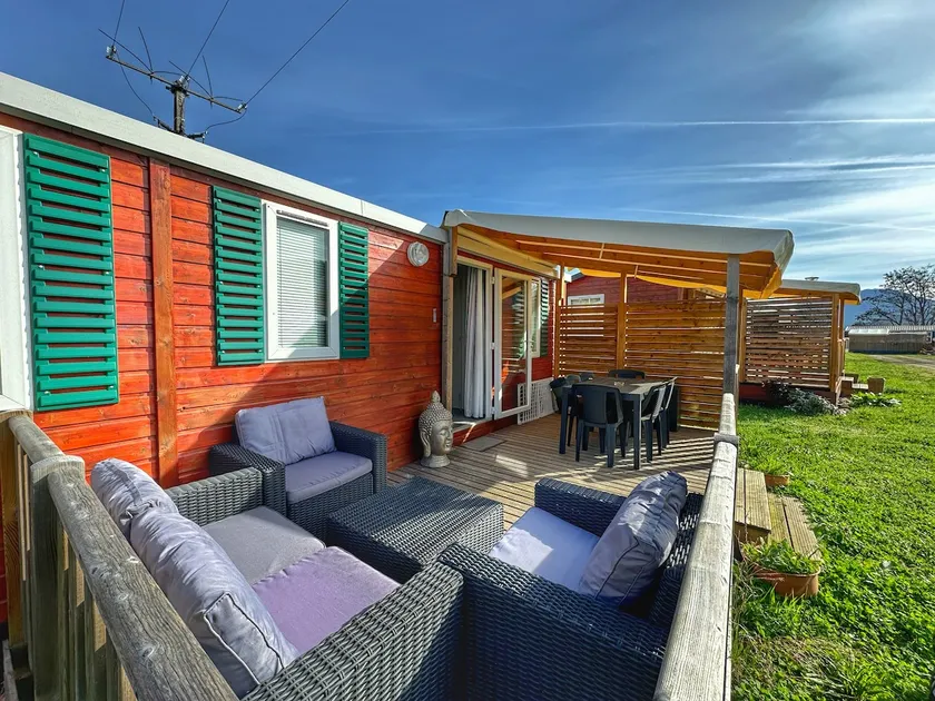 Large Mobile Home – Bungalow, Air-Conditioned - Image 1
