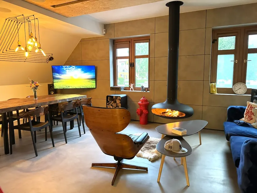 Modern 3BD Apartment in Zolynia Town Square - Image 1