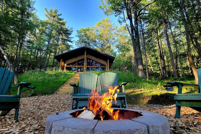 Sylvan Chalet, Modern, Lakefront, Close to Trails - Image 1