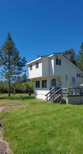 Little House on the River near Bend and Sunriver - Image 1