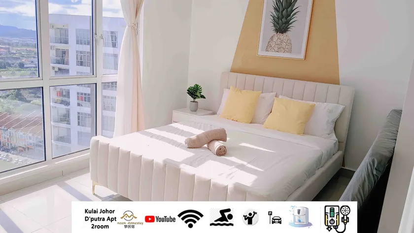 Modern White-Yellow 2BR5PAX Pool Stay near IOI/JPO - Image 1