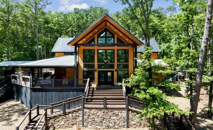 High-Profile Lodge, Close to Lake, Gameroom, Bunks - Image 1