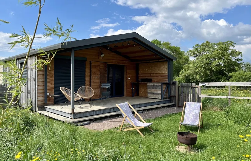 Comfortable and minimalist lodge - Image 1
