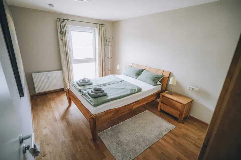 EulenNest Spacious Cozy Home with Private Garden - Image 1