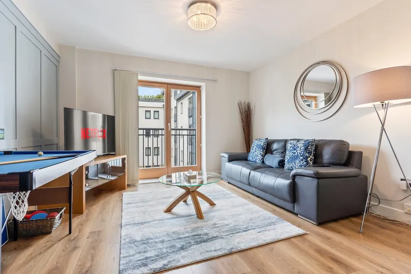 Apartment In Birmingham City Centre - Free Parking! - Image 1
