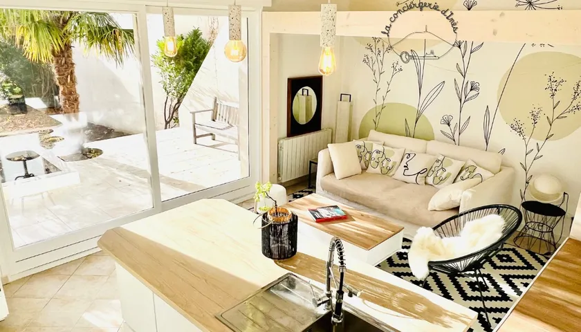 The Palm Tree #Coconut sunny #Terrace - Image 1