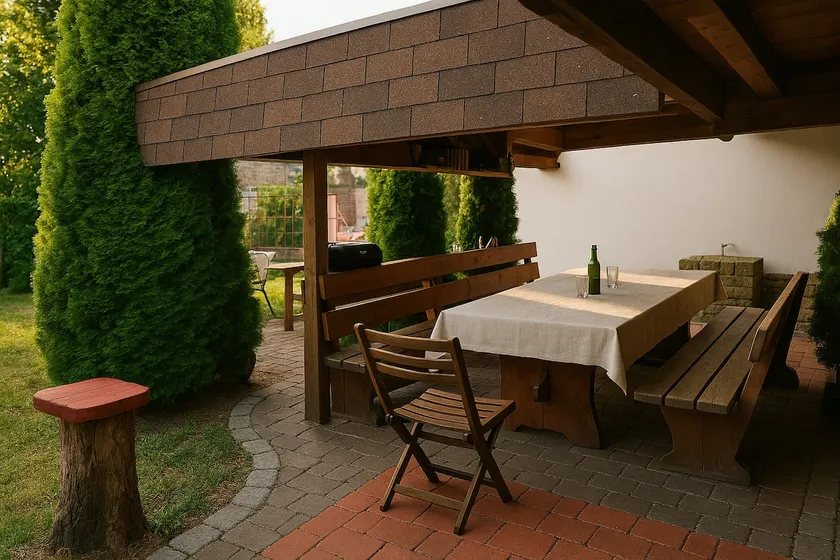 Entire house with garden - 100% privacy - Image 1