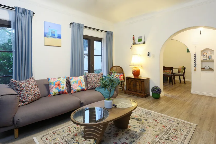 Versatile Downtown 1B1B Home near Disneyland - Image 1