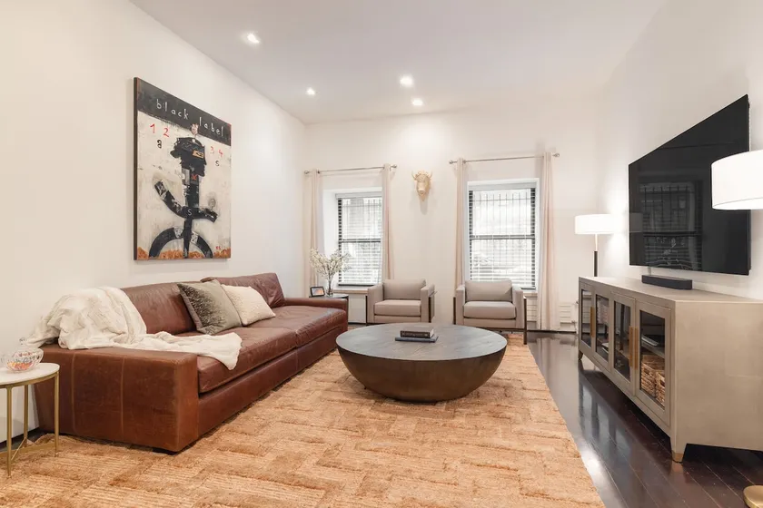 Huge Triplex + Movie Theater - Image 1