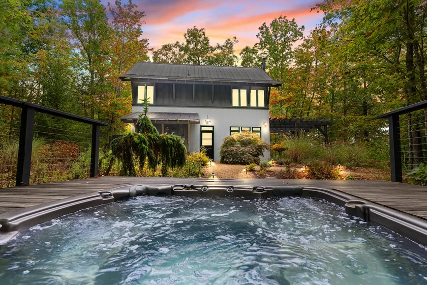 Private Mountain Cabin • Hot Tub • Wood Fireplaces - Image 1