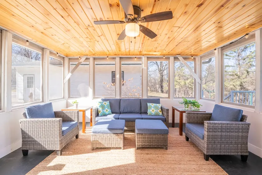 Hiker's Hideaway: 4BR+Porch+Updated 1872 Home - Image 1