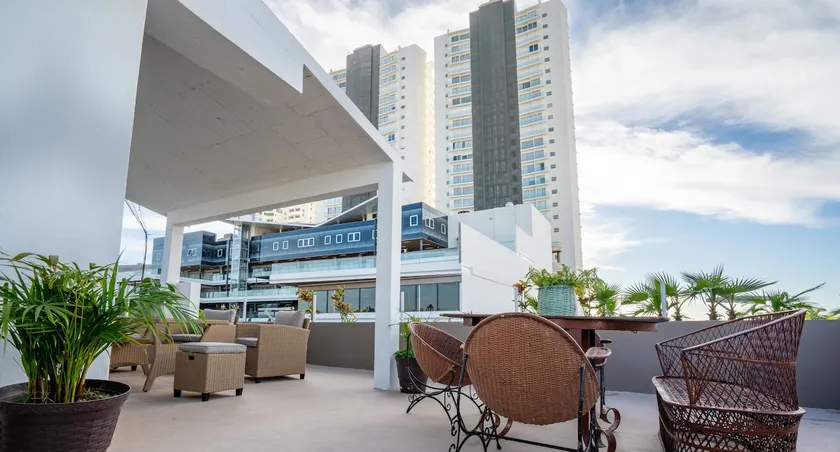 Apartment 8 Zona Dorada Mazatlán - Image 1