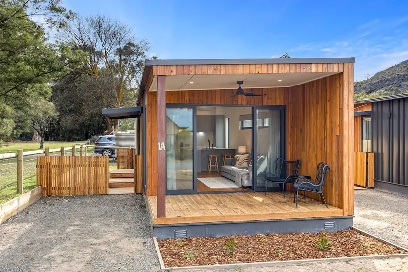 Small Scale Stays - Couples Retreats - Image 1