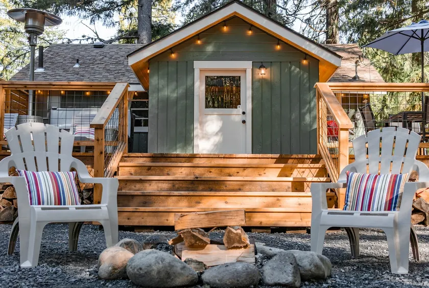 The Little Lodge - Image 1