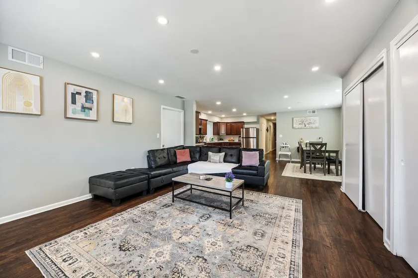 Your Accessible Family Getaway: 3-Bed Ground Level - Image 1