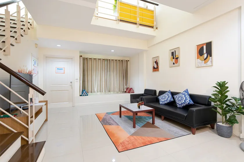 AreeHouse Bangkok 300m2 Townhouse fam 1st choice - Image 1