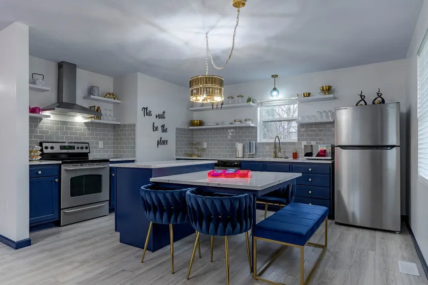 Sleek+Stylish Home Near Downtown - Image 1