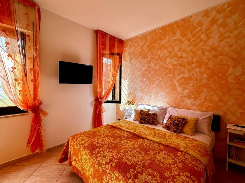 Big holiday house250m from the sea and the station - Image 1