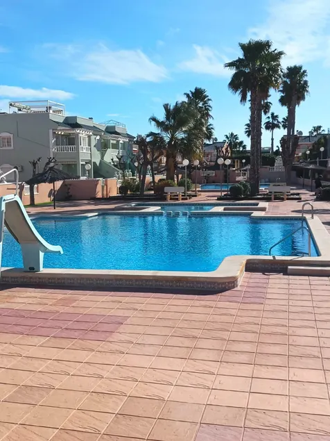 White Beach House, BLW corner unit with pool - Image 1