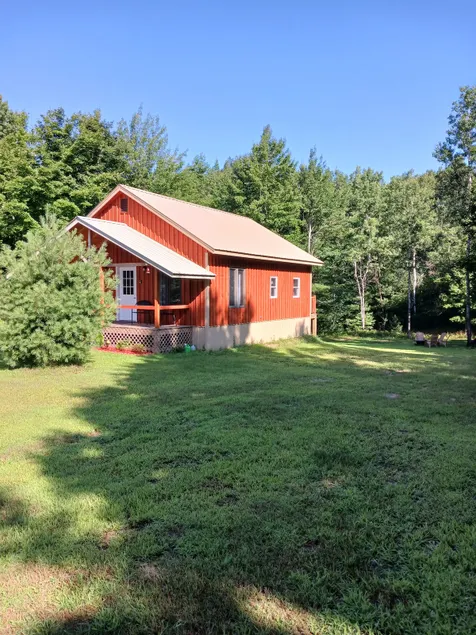 Cozy Cabin in the Adirondacks - Image 1