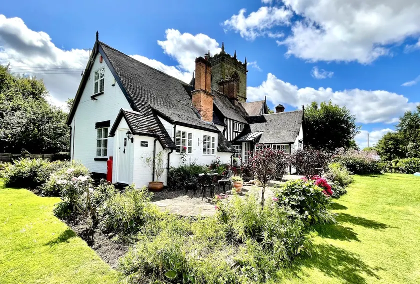 Lapley Manor Lodge - Image 1