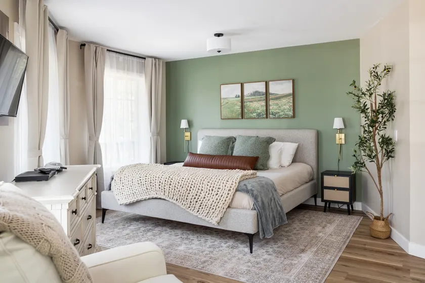 The Octagon | Hot tub, Gameroom & 2 miles to beach - Image 1