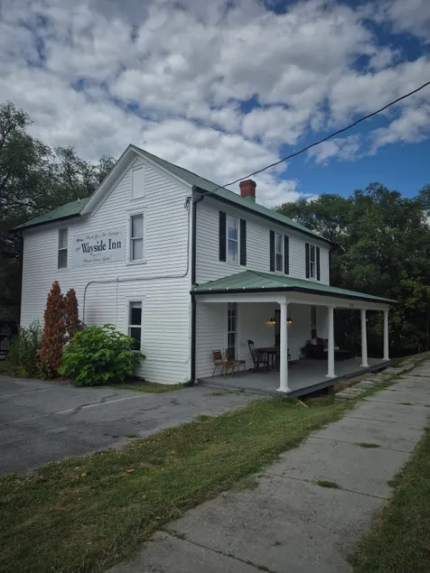 Family Suite at Wayside inn, Restored 1911 Home - Image 1