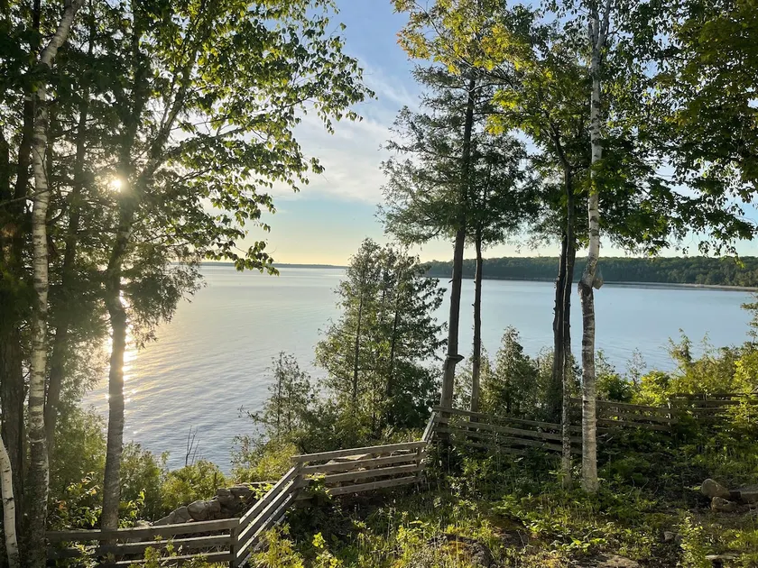 Island View Retreat - Image 1