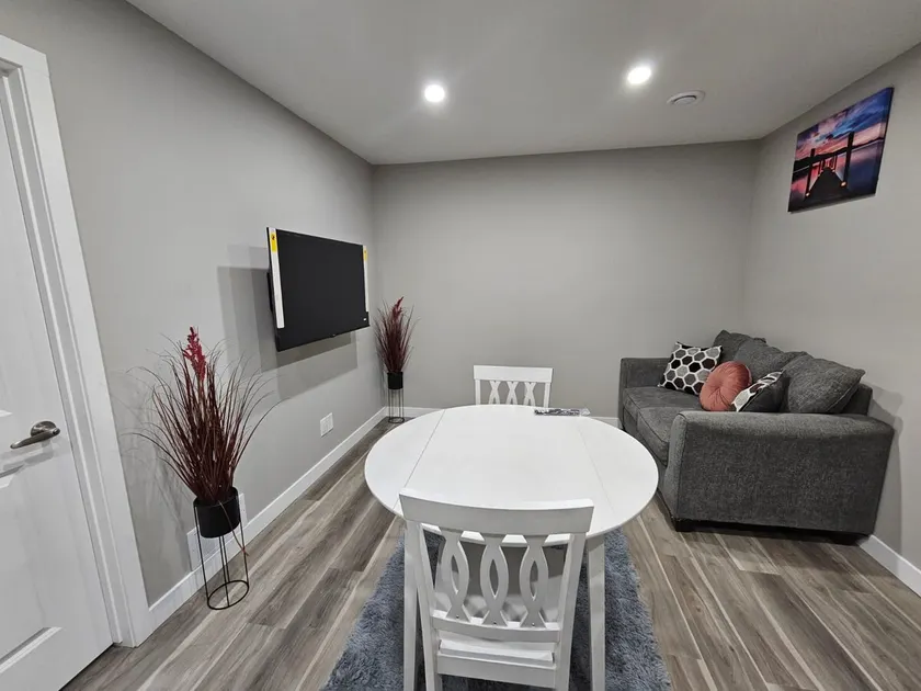 Serene Private Basement Suite in Regina - Image 1