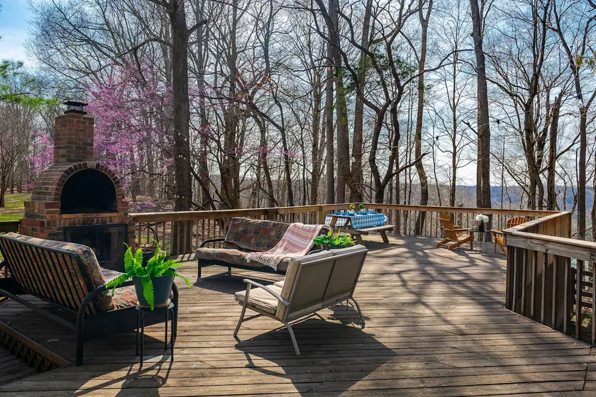 Cottage w/ boat parking, 2.7mi to free boat launch - Image 1