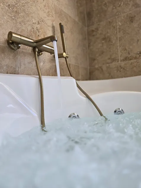 Pic love, 2 personnes jacuzzi - Image 1