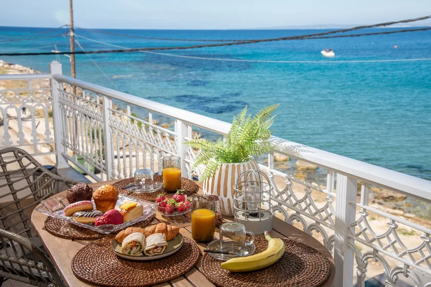 Mare Nostrum Seafront Apartment, by ZanteWize - Image 1