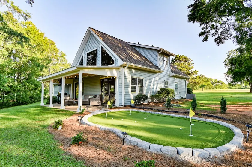 Walk to Dinner! Oconee Waterfront - Best Location - Image 1